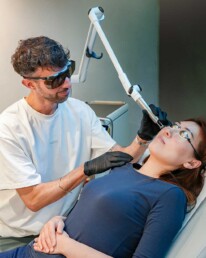 Traitement laser Fotona® du visage chez House of Glow